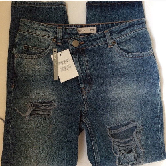ASOS Denim - ASOS asymmetrical waist distressed jeans